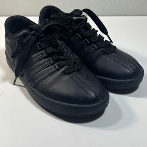 K Swiss Kids Varsity Tennis Shoes Sneakers Low Back Casual Leather Black Size 5